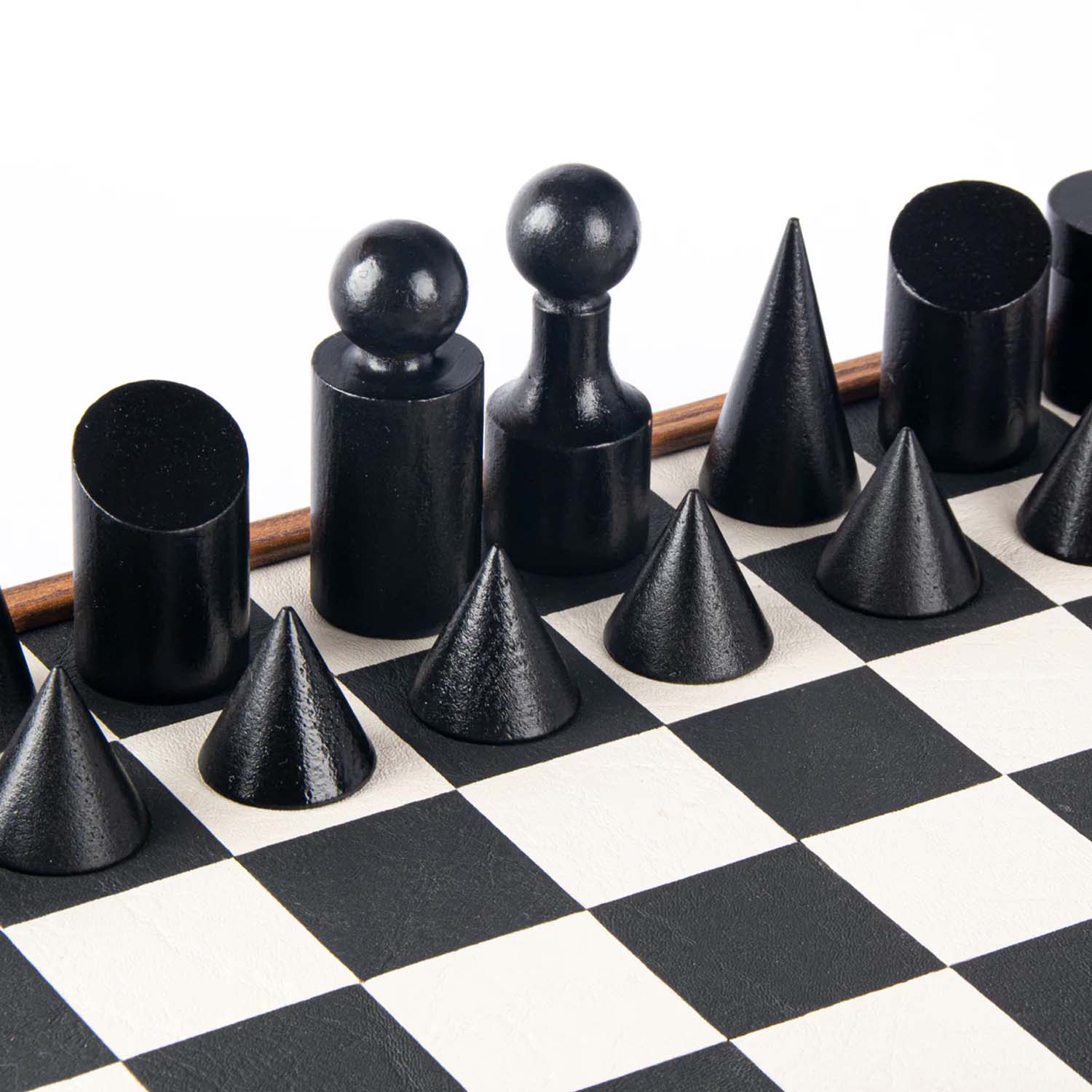 Bauhaus Style Black & White Chess Set - Image 2