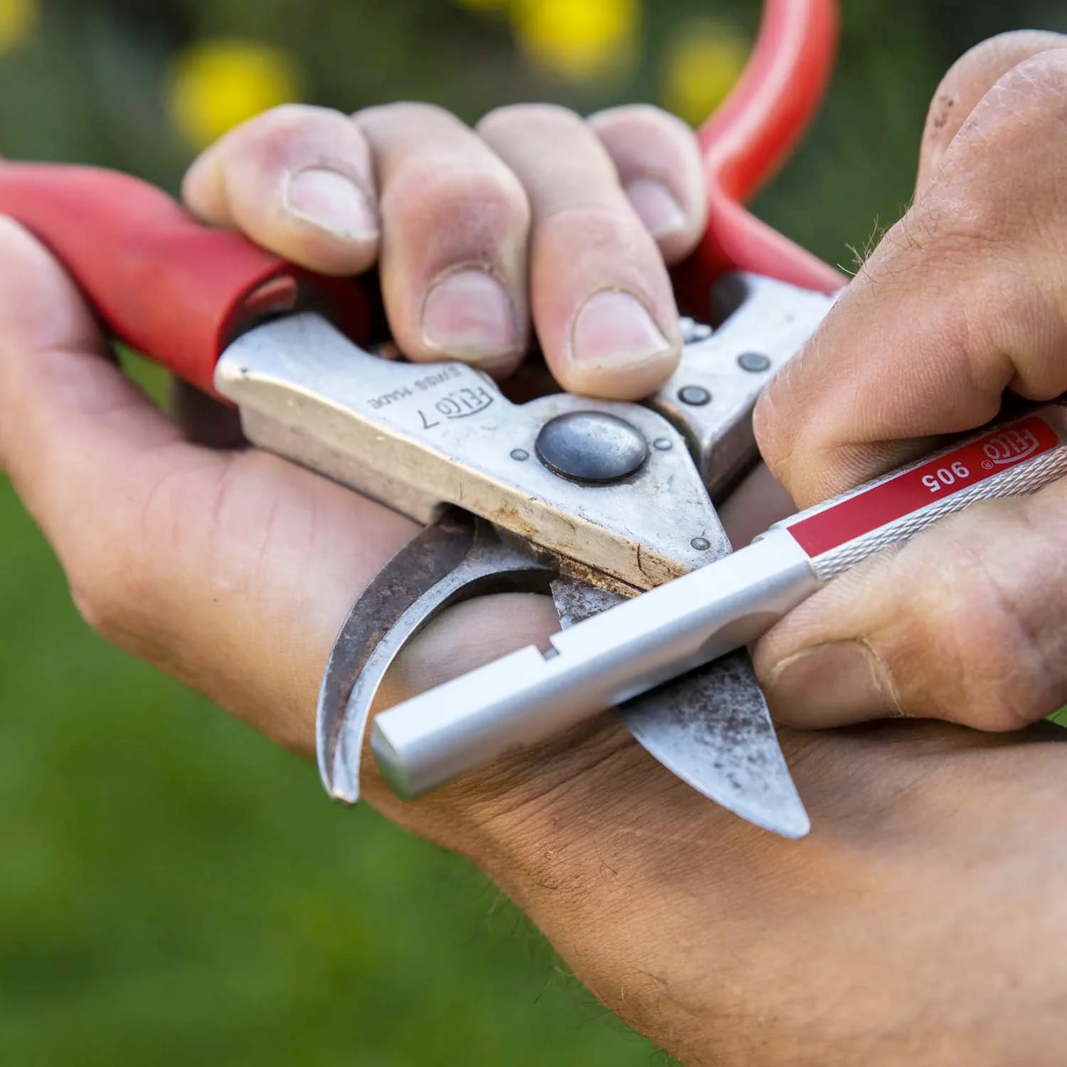 Swiss Made Felco 905 Sharpening Tool - Image 2