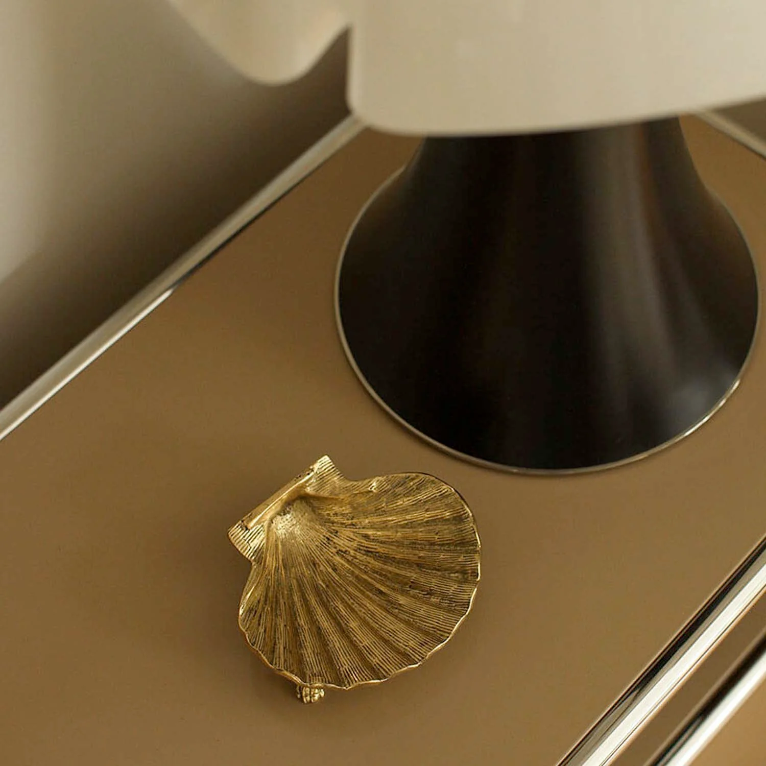 Brass Scarlett Shell Dish - 6" Wide - Image 2