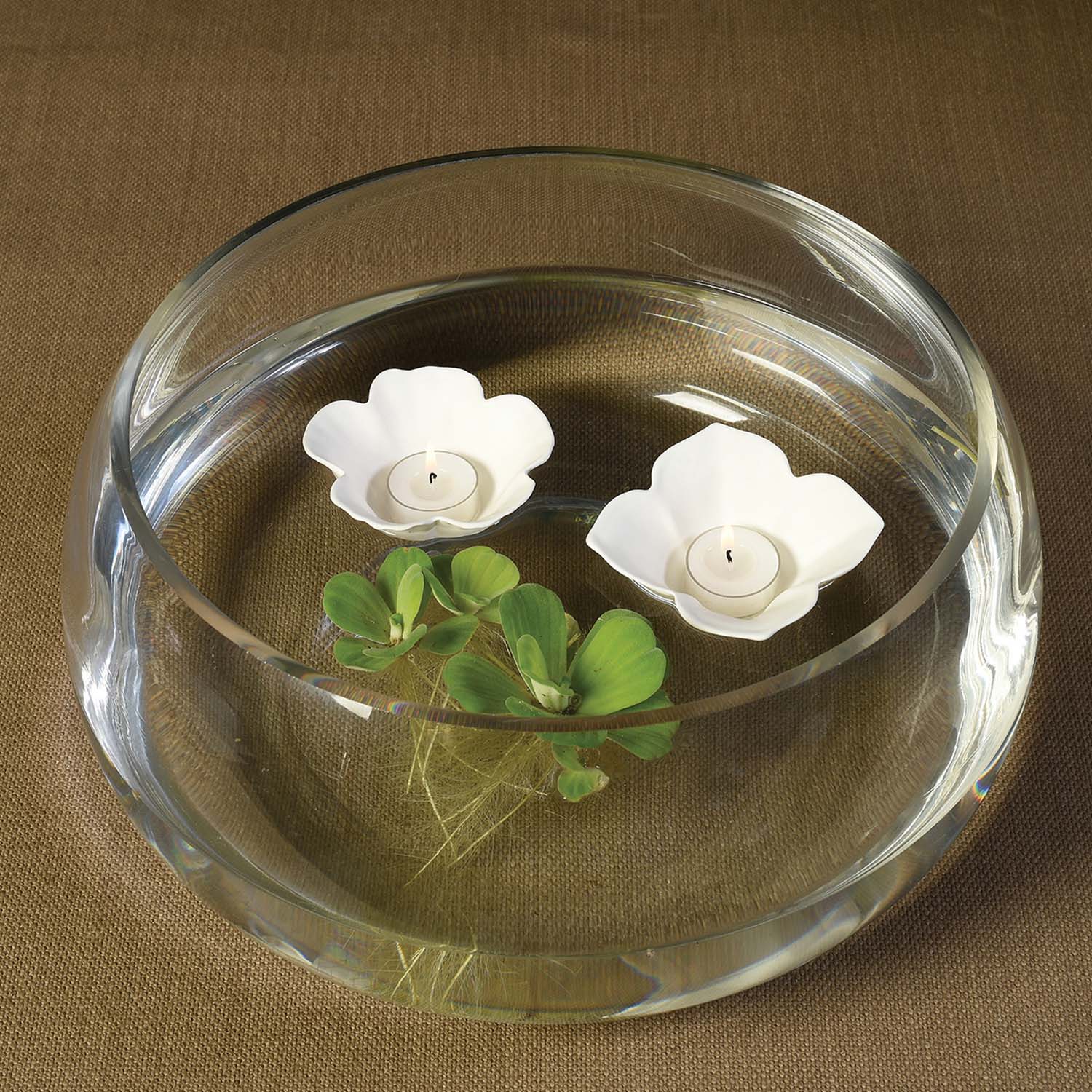 Ivory Lilac Floating Tealight - Image 2
